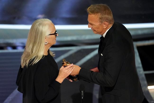 Jane Campion wins directing Oscar for 'Power of the Dog' | iNFOnews.ca Jane Campion wins directing Oscar for 'Power of the Dog' | iNFOnews.ca