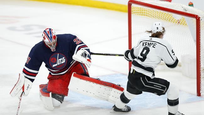 Winnipeg Jets fail to capitalize on power-play chances in 3-2 loss to L.A. Kings | iNFOnews.ca