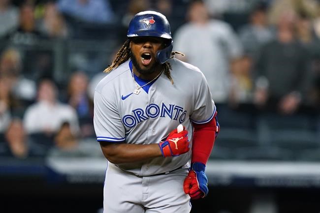 Hicks' bat, glove lead Yanks past hot-hitting Blue Jays 4-0 | iNFOnews.ca