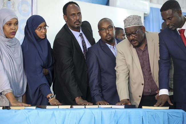 Somalia swears in lawmakers as UN warns of famine | iNFOnews.ca Somalia swears in lawmakers as UN warns of famine | iNFOnews.ca