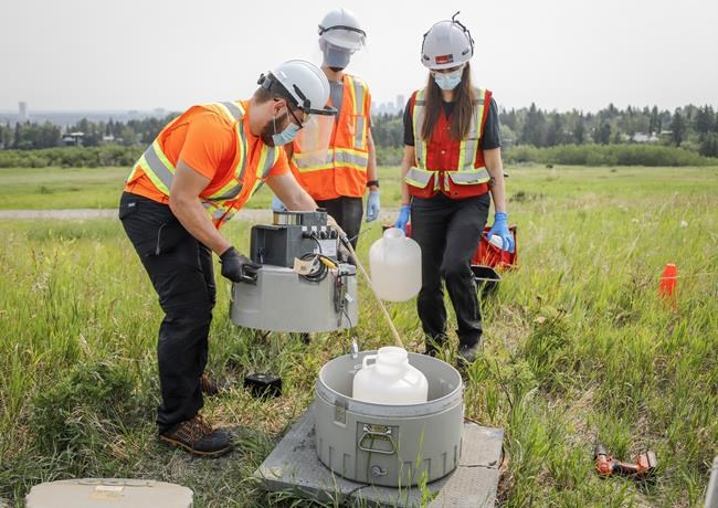 Canada needs a stronger COVID-19 detection system, experts say | iNFOnews.ca