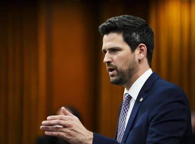Federal government will let international graduates stay in Canada another 18 months | iNFOnews.ca Federal government will let international graduates stay in Canada another 18 months | iNFOnews.ca