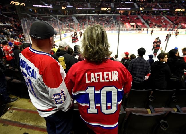 Fans remember, honour Guy Lafleur before Canadiens-Senators game | iNFOnews.ca