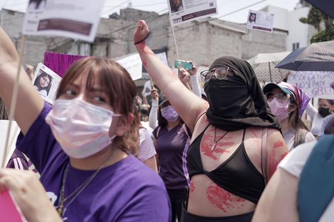 Women protest in Mexico City over killings, disappearances | iNFOnews.ca