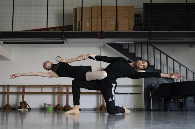 Foreign ballet dancers leave Russia over war with Ukraine | iNFOnews.ca