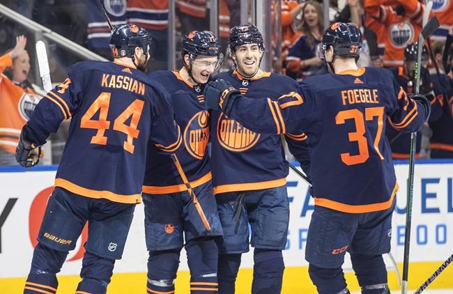 Going dark: Oilers take the ice without lights at pre-game skate in L.A. | iNFOnews.ca Going dark: Oilers take the ice without lights at pre-game skate in L.A. | iNFOnews.ca