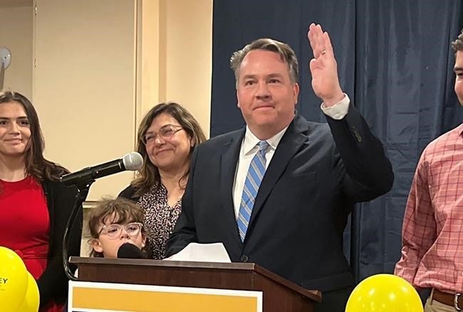 Trump-backed US Rep. Alex Mooney wins W.Va. GOP primary | iNFOnews.ca Trump-backed US Rep. Alex Mooney wins W.Va. GOP primary | iNFOnews.ca