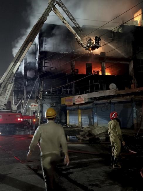 Fire in commercial building in India kills at least 27 | iNFOnews.ca Fire in commercial building in India kills at least 27 | iNFOnews.ca