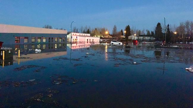 Residents who fled flooded N.W.T town can return; some services might be unavailable | iNFOnews.ca Residents who fled flooded N.W.T town can return; some services might be unavailable | iNFOnews.ca