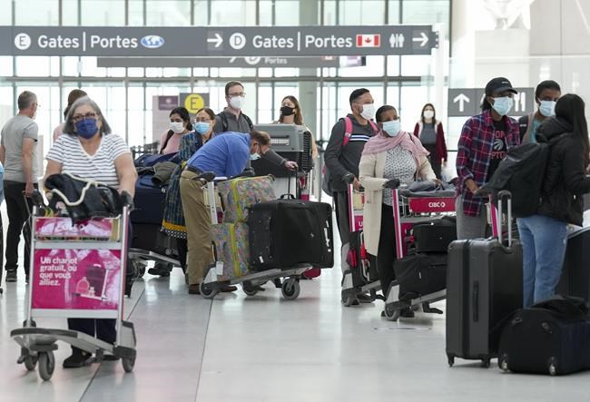 Regular travel and public health measures can't coexist: Canadian Airport Council | iNFOnews.ca CP1122207622