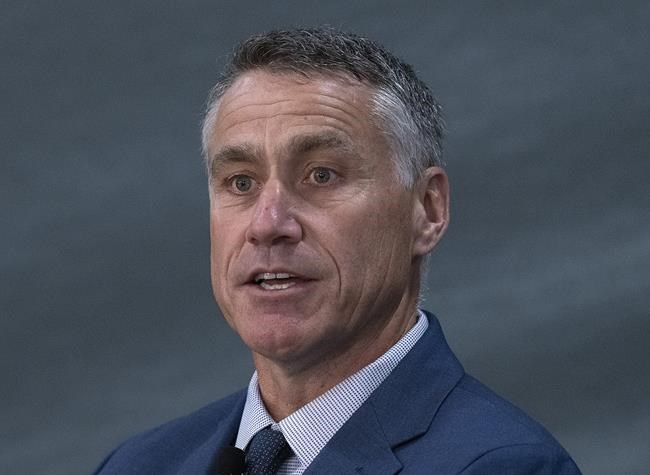 Former RCMP staff sergeant describes spotty radio, lack of resources in N.S. shooting | iNFOnews.ca CP826470540