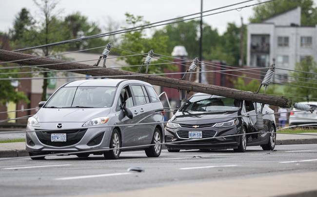 At least two people dead, more than 300,000 without power after storm hits Ontario | iNFOnews.ca