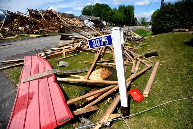 Many Ontario residents could be waiting several days for power after weekend storm | iNFOnews.ca Many Ontario residents could be waiting several days for power after weekend storm | iNFOnews.ca