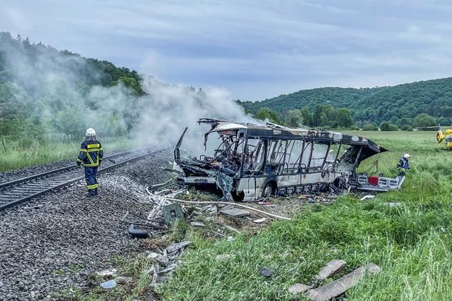 Several injured in train, bus collision in southern Germany | iNFOnews.ca