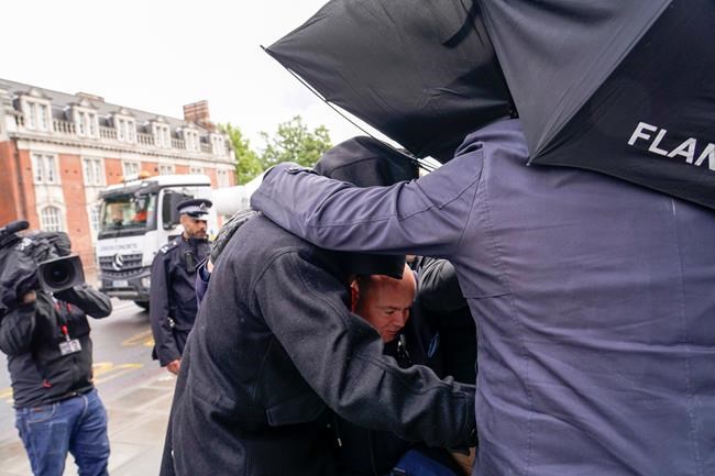 Kurt Zouma pleads guilty to kicking, slapping his pet cat | iNFOnews.ca