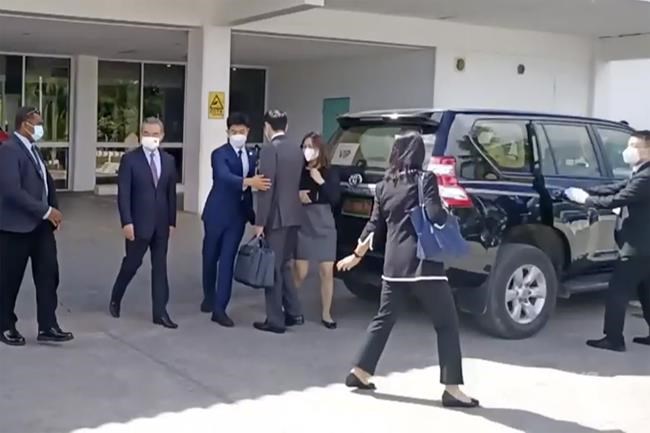 Chinese foreign minister's Pacific tour continues in Vanuatu | iNFOnews.ca Chinese foreign minister's Pacific tour continues in Vanuatu | iNFOnews.ca