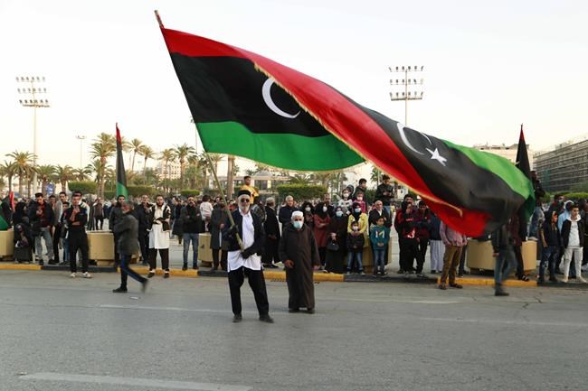 Divided again, Libya slides back toward violence, chaos | iNFOnews.ca Divided again, Libya slides back toward violence, chaos | iNFOnews.ca