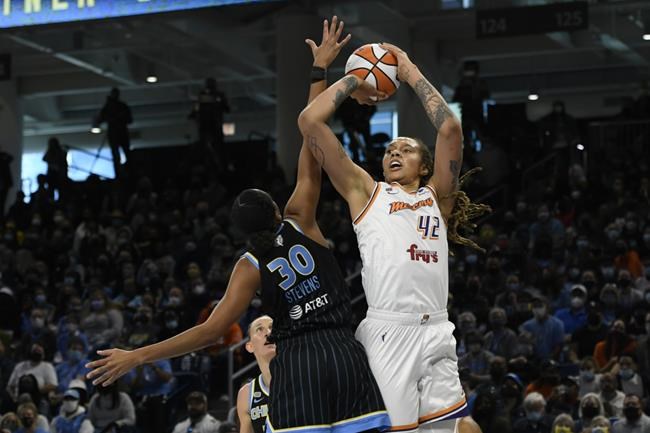 Brittney Griner receiving, answering WNBA players' emails | iNFOnews.ca