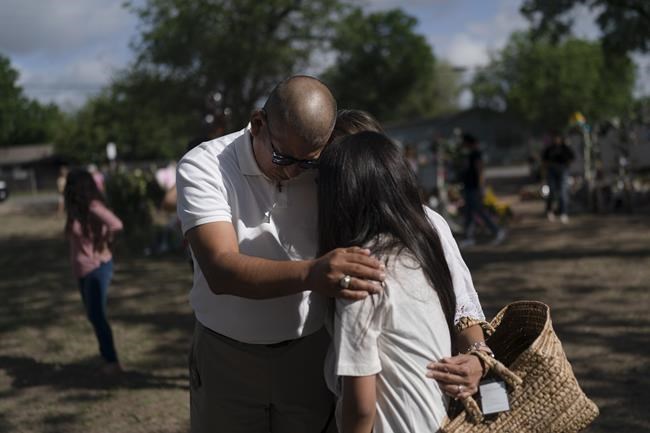 'Day by day:' Uvalde survivors recover from wounds, trauma | iNFOnews.ca