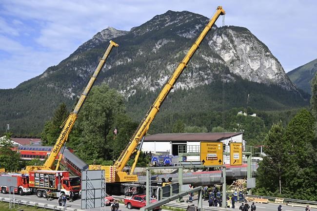 German prosecutors probe 3 rail workers over fatal crash | iNFOnews.ca German prosecutors probe 3 rail workers over fatal crash | iNFOnews.ca