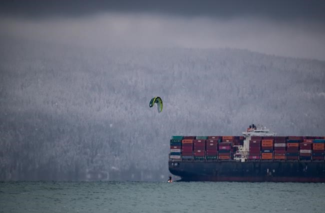 Air, water search underway after empty powerboat found drifting off Vancouver | iNFOnews.ca Air, water search underway after empty powerboat found drifting off Vancouver | iNFOnews.ca