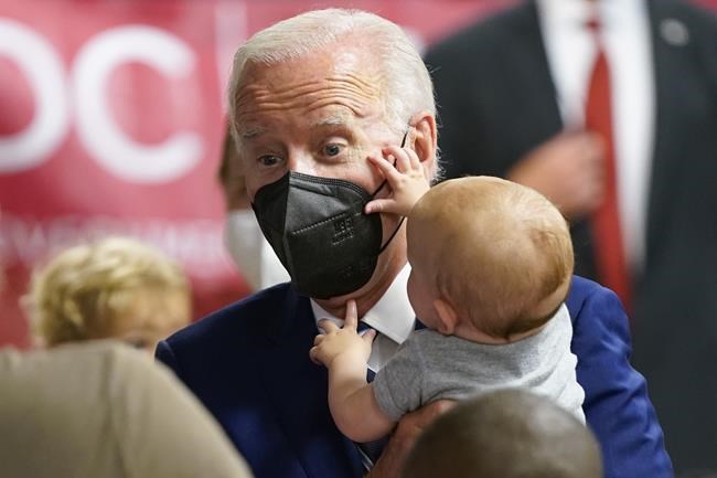 Biden visits clinic, celebrates COVID shots for kids under 5 | iNFOnews.ca
