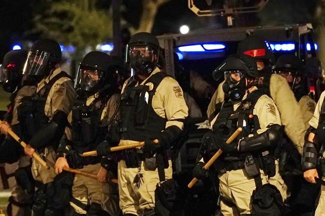 Dueling narratives of Arizona protests ended with tear gas | iNFOnews.ca
