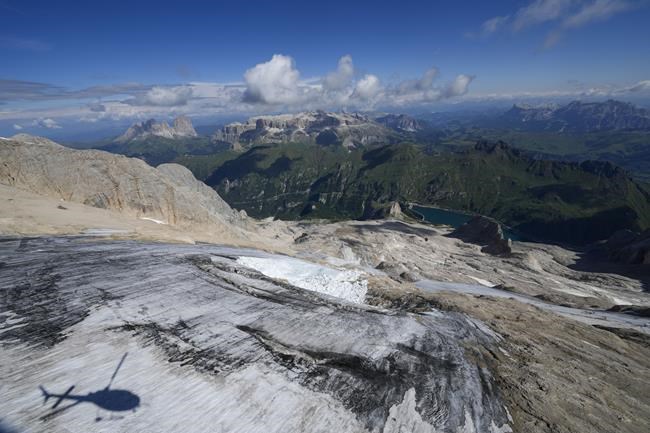 Body parts, gear found on Italian glacier after avalanche | iNFOnews.ca