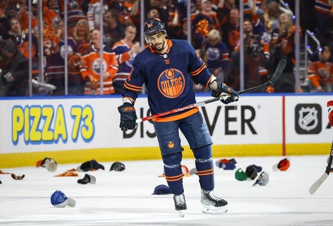 Edmonton Oilers add goaltender Jack Campbell, bring back forward Evander Kane | iNFOnews.ca