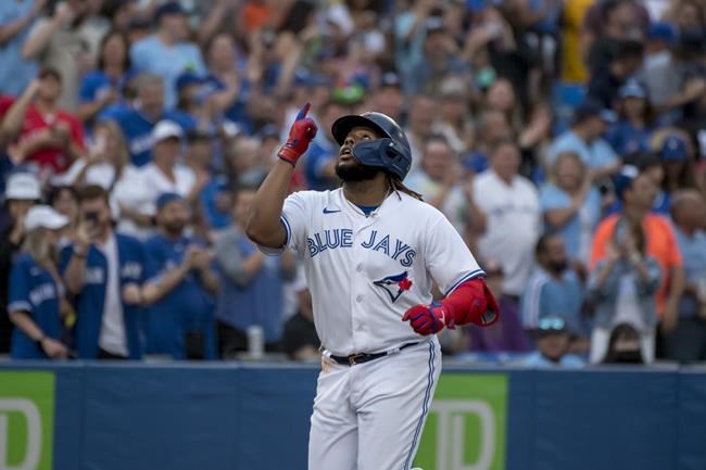 Hernandez hits two homers to power Blue Jays to 8-2 victory over Phillies | iNFOnews.ca