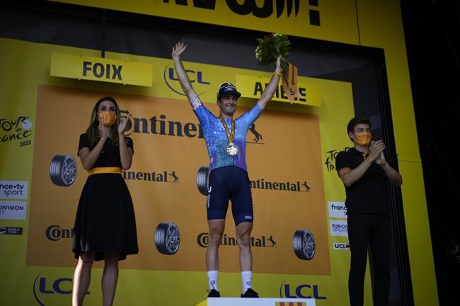 Hugo Houle's Quebec hometown celebrates his Tour de France stage win | iNFOnews.ca Hugo Houle's Quebec hometown celebrates his Tour de France stage win | iNFOnews.ca