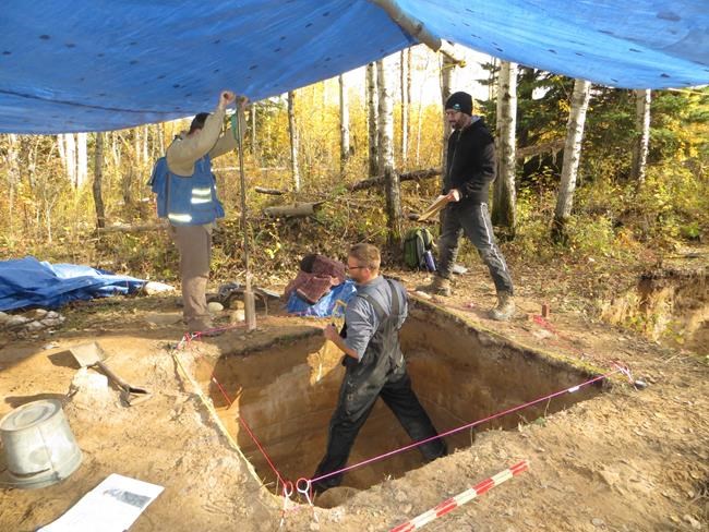 'Very early': Scientists date when humans first came to Alberta's oilsands region | iNFOnews.ca 'Very early': Scientists date when humans first came to Alberta's oilsands region | iNFOnews.ca