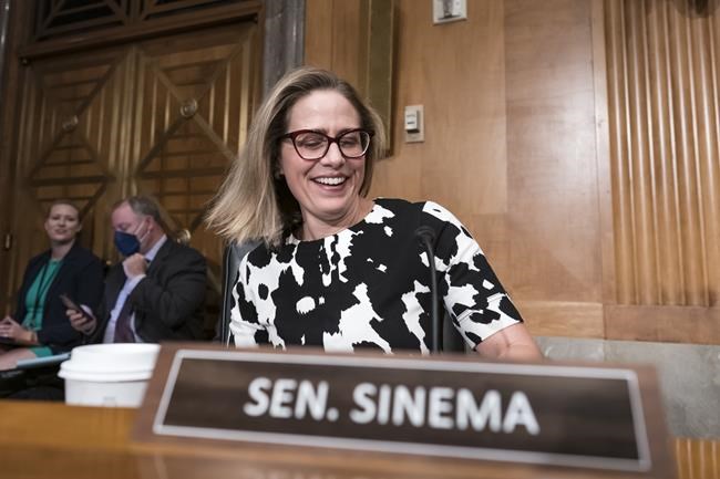 Sinema gives her nod, and influence, to Democrats' big bill | iNFOnews.ca