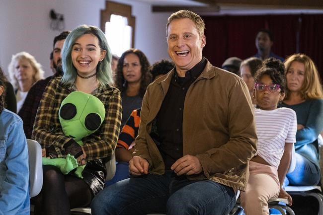 Alan Tudyk infuses 'Resident Alien' with the art of clowning | iNFOnews.ca Alan Tudyk infuses 'Resident Alien' with the art of clowning | iNFOnews.ca