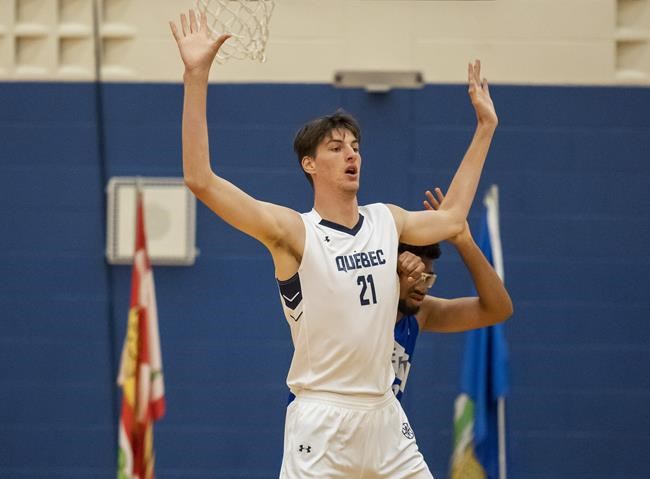 Quebec's Olivier Rioux, world's tallest teen, chasing hoops dream at Canada Games | iNFOnews.ca CP668319931