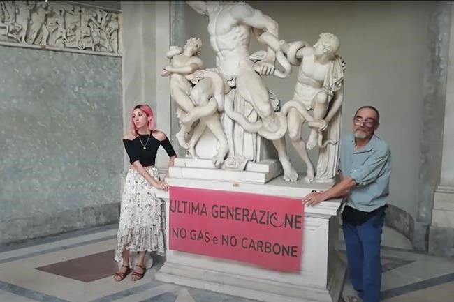 Climate protesters target the Vatican's Laocoon statue | iNFOnews.ca CP927191357