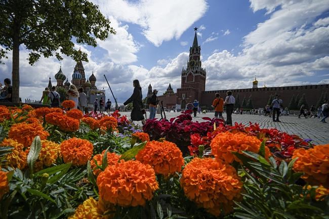 Moscow seeks a 'sense of normal' amid Ukraine conflict | iNFOnews.ca Moscow seeks a 'sense of normal' amid Ukraine conflict | iNFOnews.ca