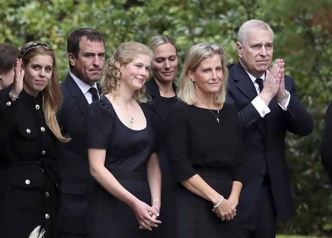Live updates: French president sends condolences to PM Truss | iNFOnews.ca