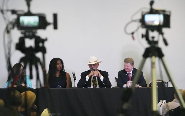 GOP hopefuls for election posts see enemies within own party | iNFOnews.ca CP2013006414