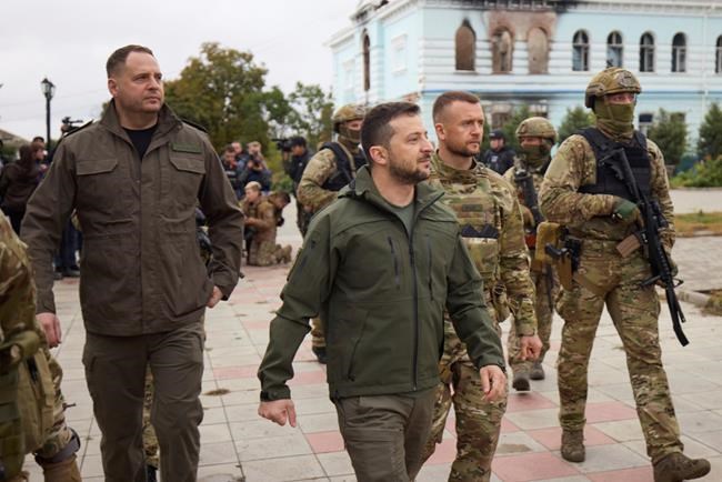 Ukrainian flag raised in retaken city after Russian retreat | iNFOnews.ca