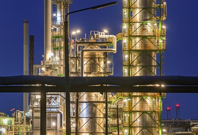 Germany takes control of 3 Russian-owned oil refineries | iNFOnews.ca