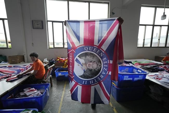 Chinese factory churns out British flags after queen's death | iNFOnews.ca
