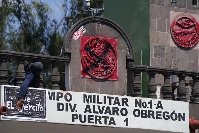EXPLAINER: Mexican army's role in students' disappearance | iNFOnews.ca