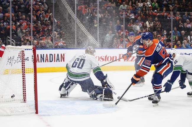 Holloway leads Oilers to 7-2 pre-season rout over Canucks | iNFOnews.ca Holloway leads Oilers to 7-2 pre-season rout over Canucks | iNFOnews.ca