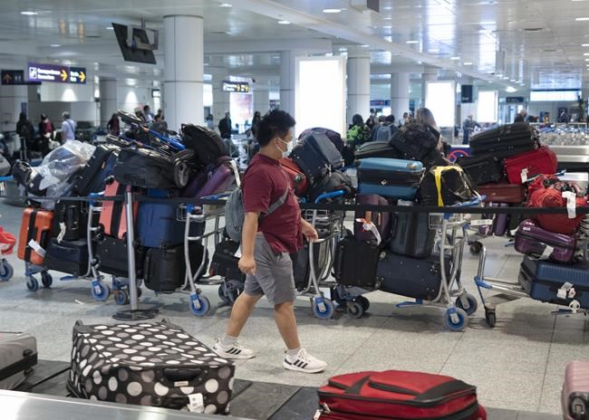 Let’s talk baggage: how much is your carry-on costing? | iNFOnews.ca Let’s talk baggage: how much is your carry-on costing? | iNFOnews.ca