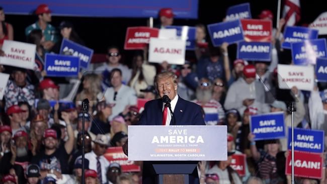 On U.S. campaign trail and beyond, Trump's familiar silhouette proving inescapable | iNFOnews.ca