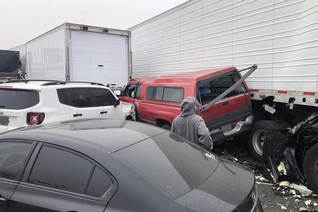 1 killed in foggy Oregon crash involving dozens of vehicles | iNFOnews.ca