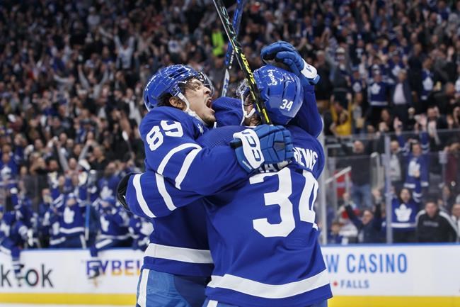 Nick Robertson joins the lineup and scores two to lead Leafs over Stars in OT | iNFOnews.ca