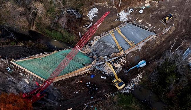 1 construction worker dies in bridge collapse in Missouri | iNFOnews.ca CP655300511