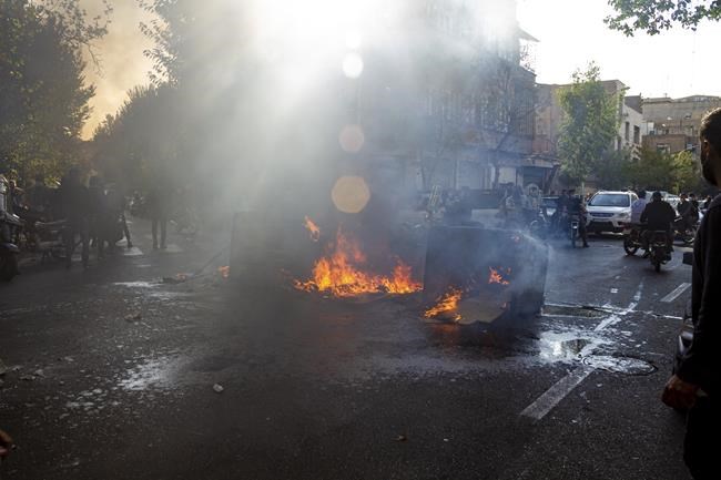 Iran's Guard warns protesters as more unrest roils country | iNFOnews.ca Iran's Guard warns protesters as more unrest roils country | iNFOnews.ca